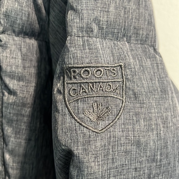 ROOTS Down Fill Winter Jacket - Picture 2 of 14